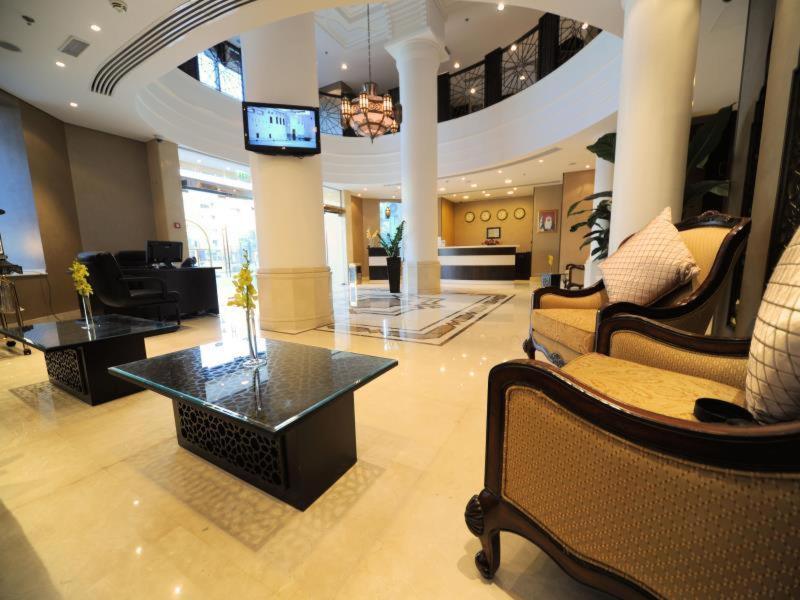 Al Hamra Hotel Sharjah - Lobi