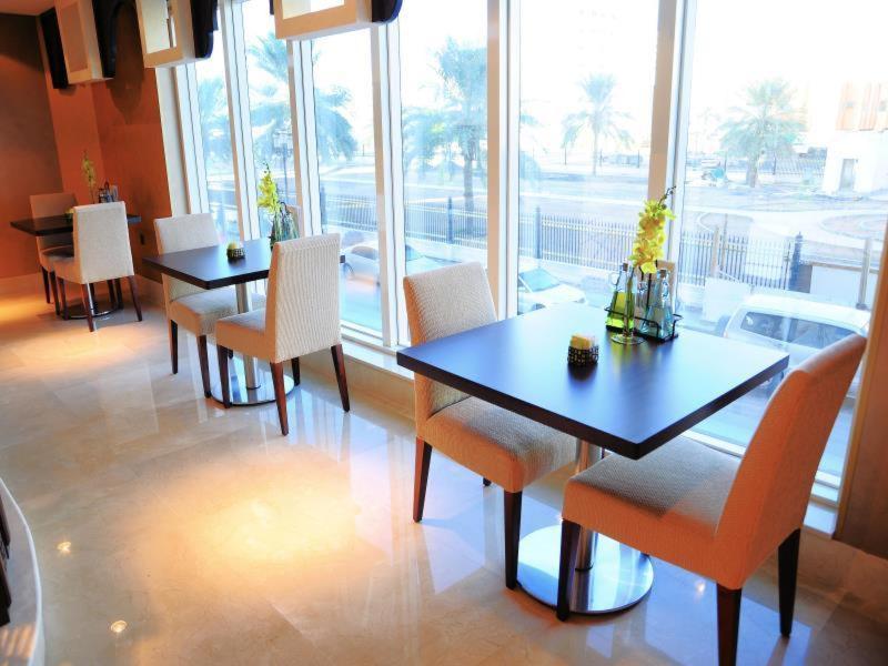 Al Hamra Hotel Sharjah - Restoran