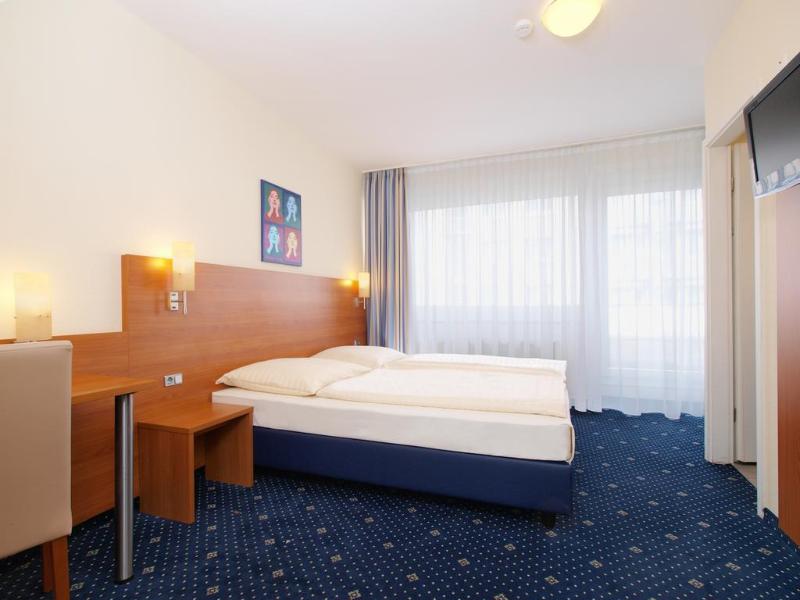 Callas Hotel Am Dom - Genel