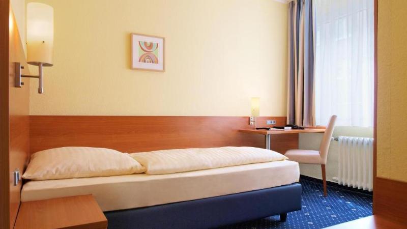 Callas Hotel Am Dom - Oda