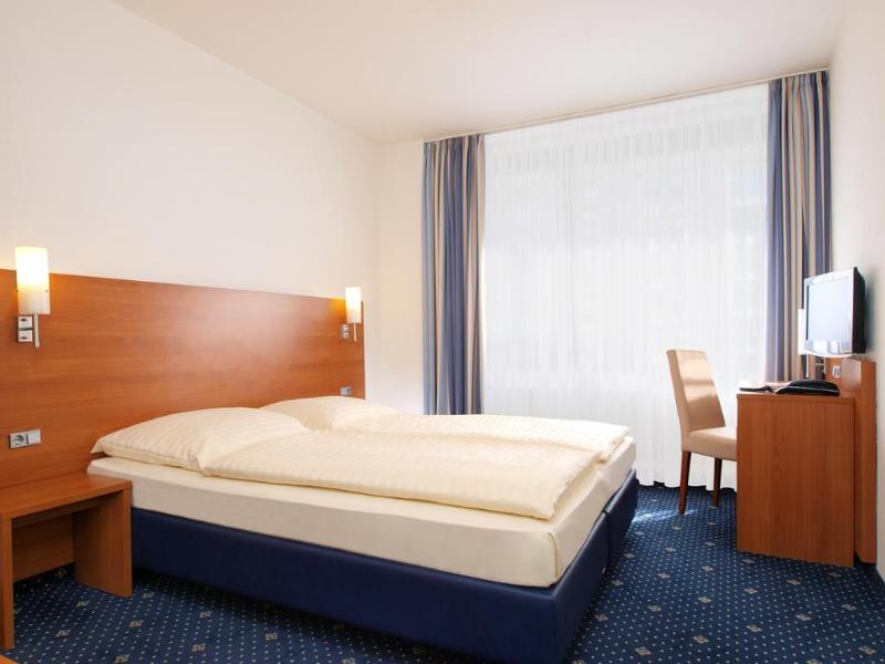 Callas Hotel Am Dom - Oda