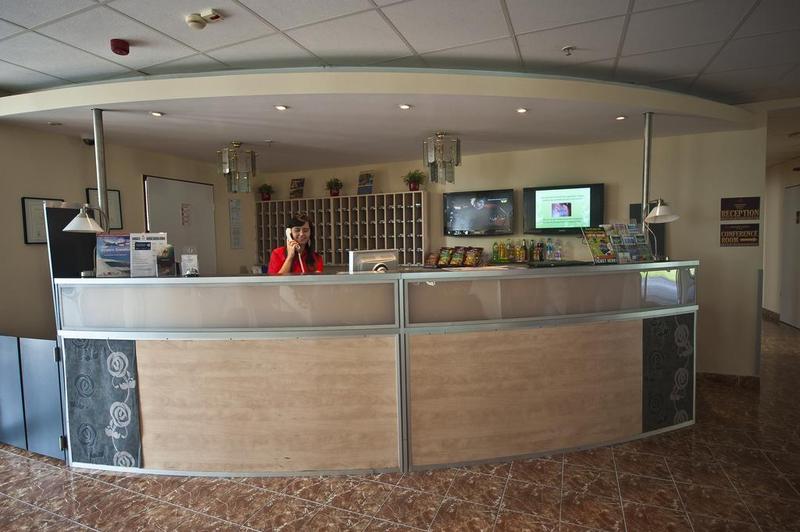 Canada Hotel - Lobi