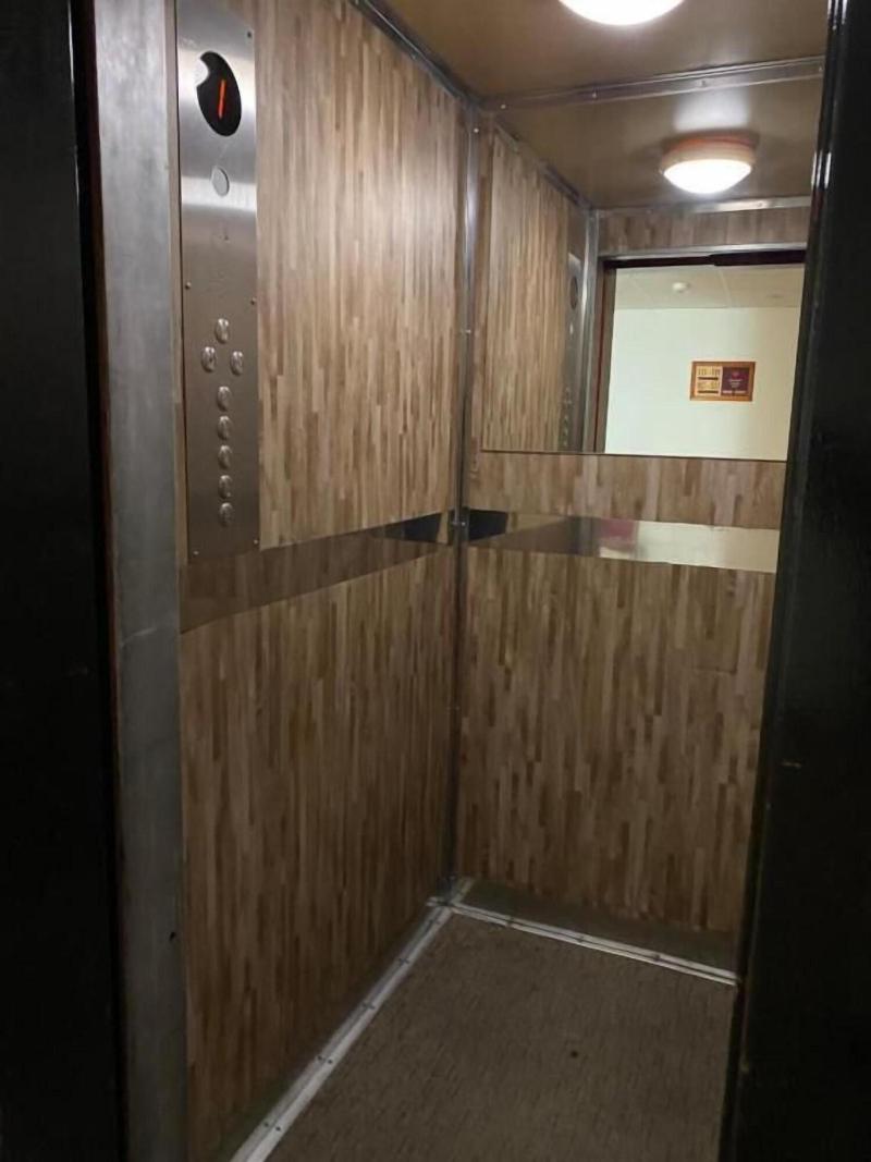Canada Hotel - Lobi
