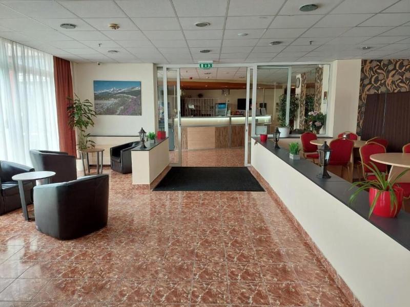 Canada Hotel - Lobi