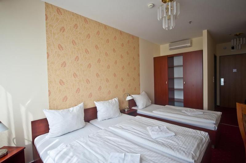 Canada Hotel - Oda