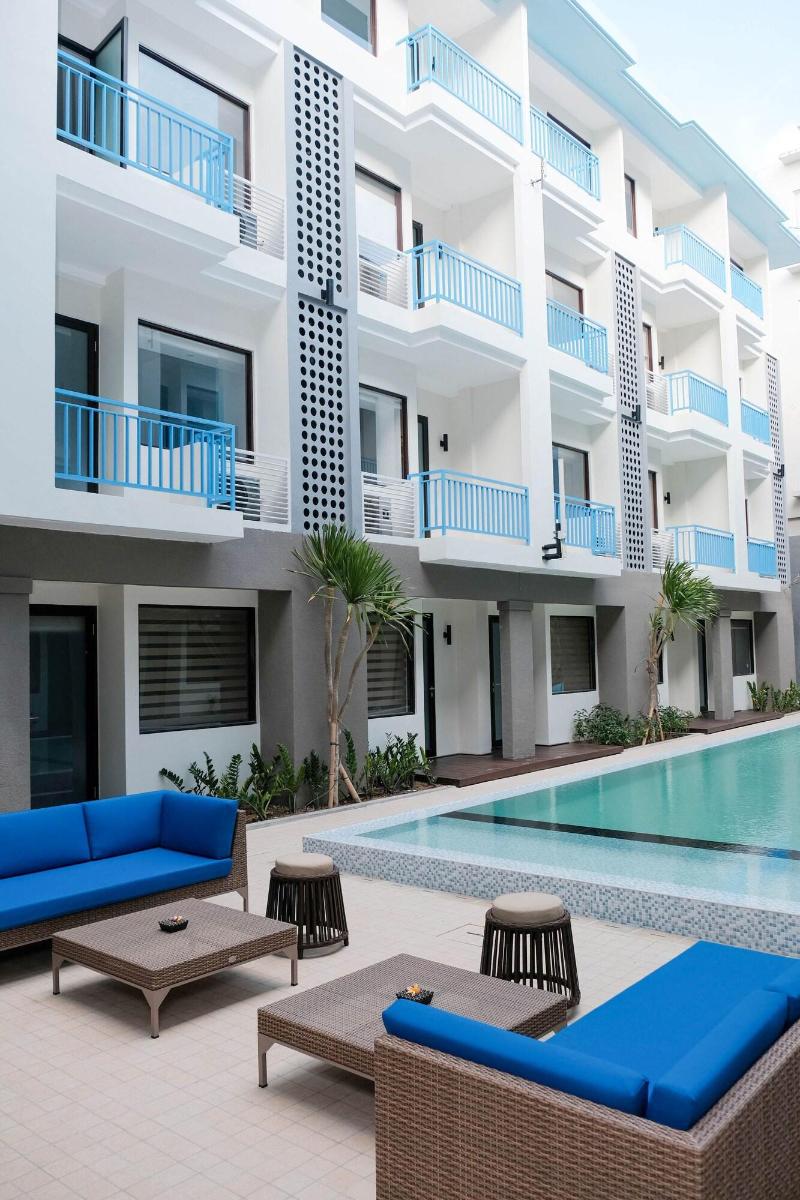 Bloo Hotel Bali - Teras