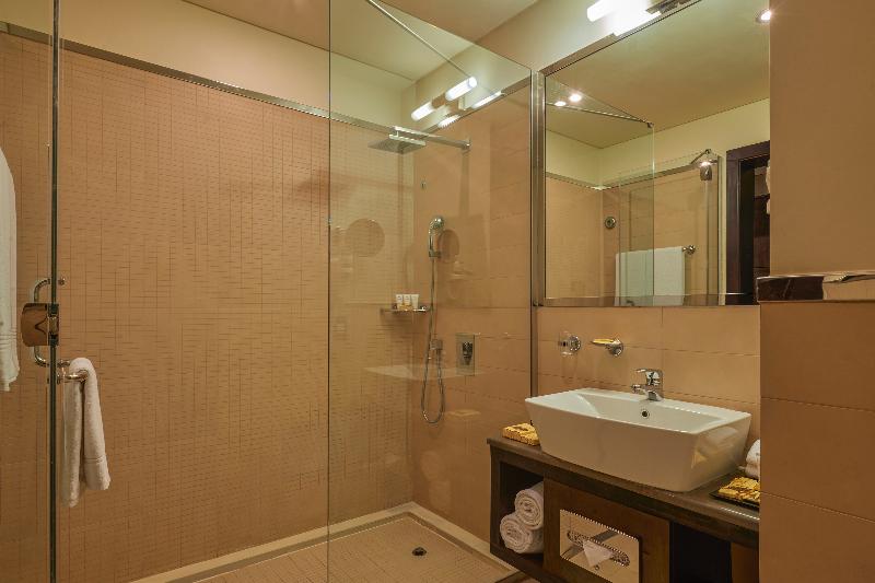 Safir Hotel Doha - Oda