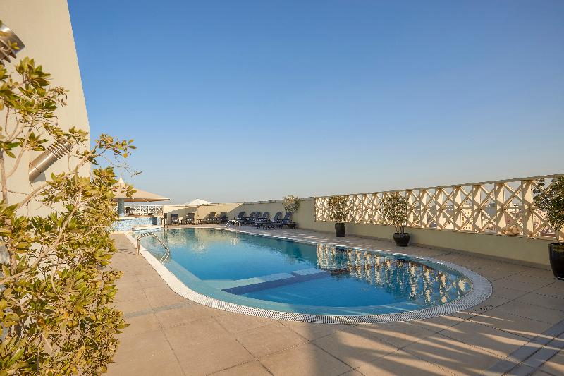 Safir Hotel Doha - Havuz