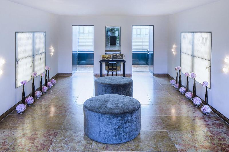 The Mandala Hotel - Lobi