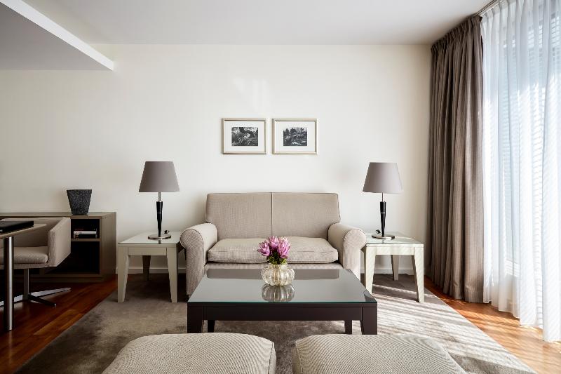 The Mandala Hotel - Oda