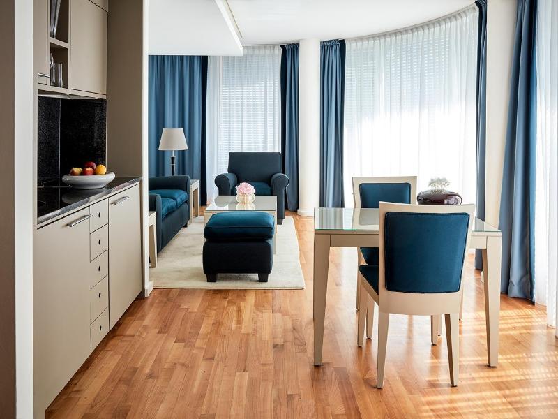 The Mandala Hotel - Oda