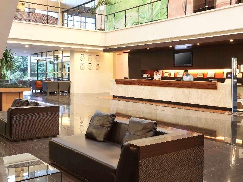 Novotel Manado Golf Resort & Convention Center - Lobi
