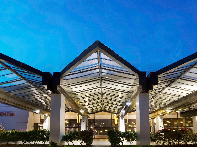 Novotel Manado Golf Resort & Convention Center - Aktivite