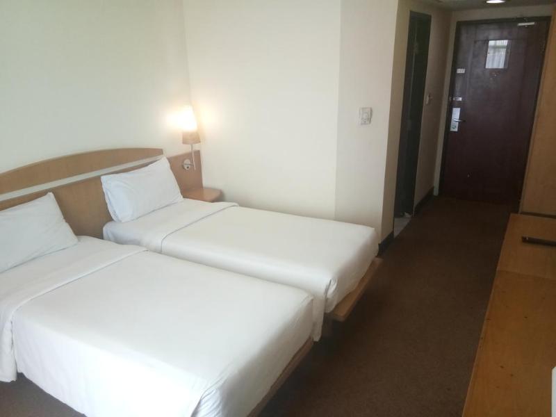 Grand Suka Hotel - Oda