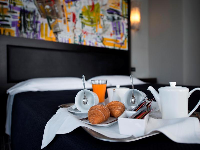 Twenty One Hotel - Genel