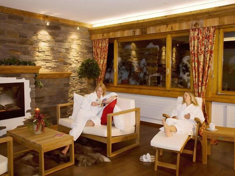 Boutique Chalet-Hotel Beau-Site - Lobi