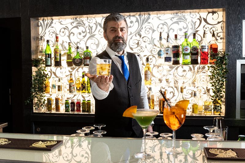 Mirage - Bar
