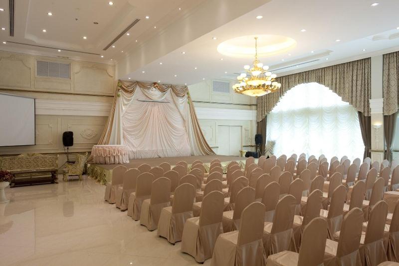 LK Miracle Suite Pattaya - Toplantı