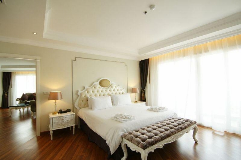 LK Miracle Suite Pattaya - Oda