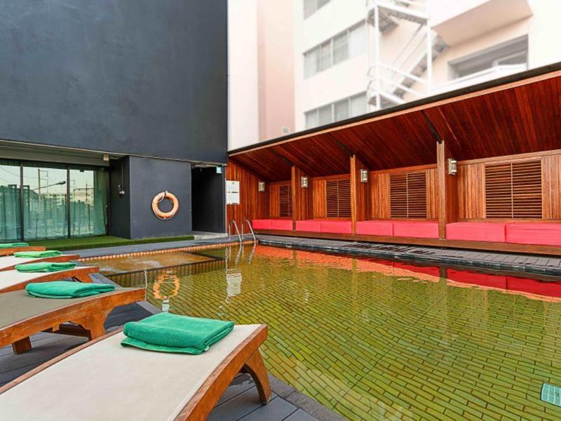 Ibis Styles Chiang Mai - Havuz