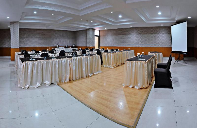 Alia Boutique Pasar Baru - Toplantı
