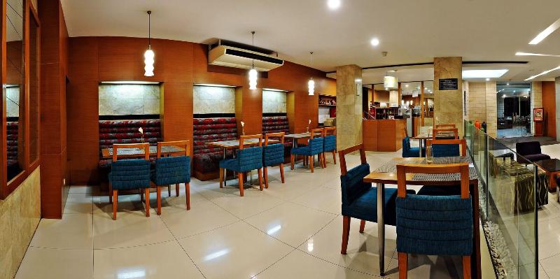 Alia Boutique Pasar Baru - Restoran