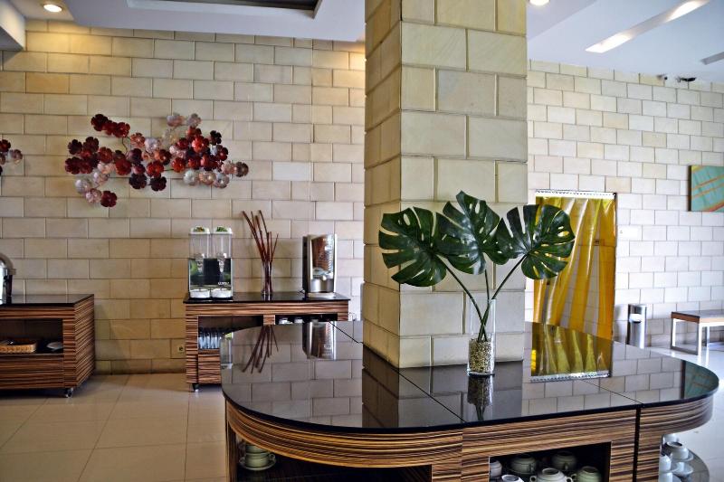 Alia Boutique Pasar Baru - Restoran
