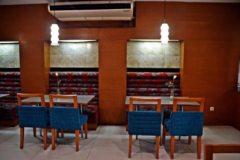 Alia Boutique Pasar Baru - Restoran