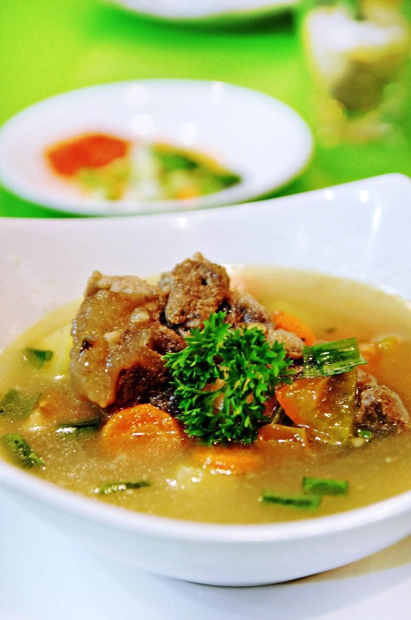 Alia Boutique Pasar Baru - Restoran