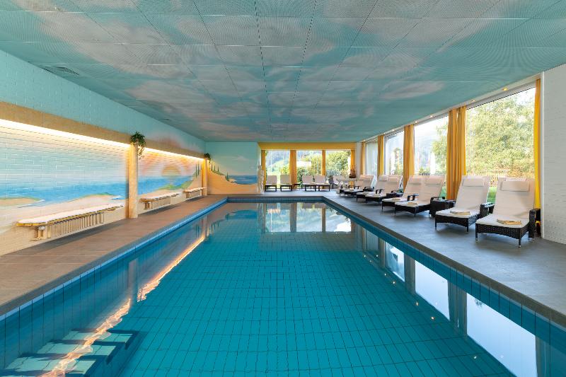 Romantik Schweizerhof Grindelwald - Havuz