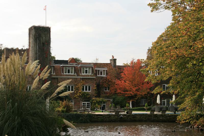 Longueville Manor - Genel