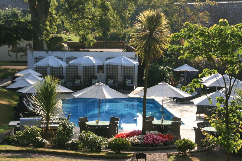 Longueville Manor - Genel