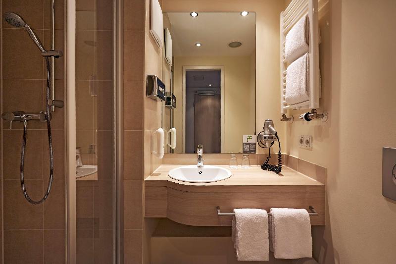 H+ Hotel Muenchen City Centre - Oda