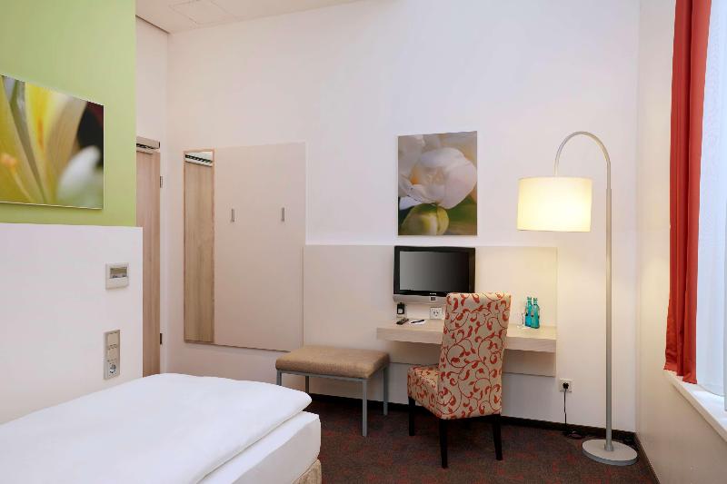 H+ Hotel Muenchen City Centre - Oda