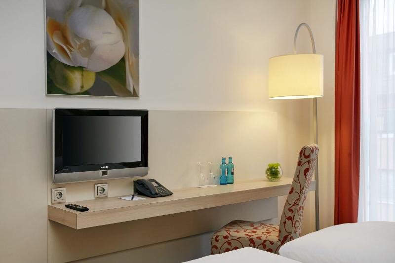 H+ Hotel Muenchen City Centre - Oda