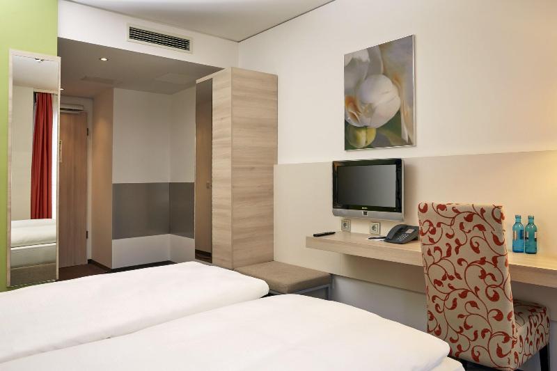 H+ Hotel Muenchen City Centre - Oda