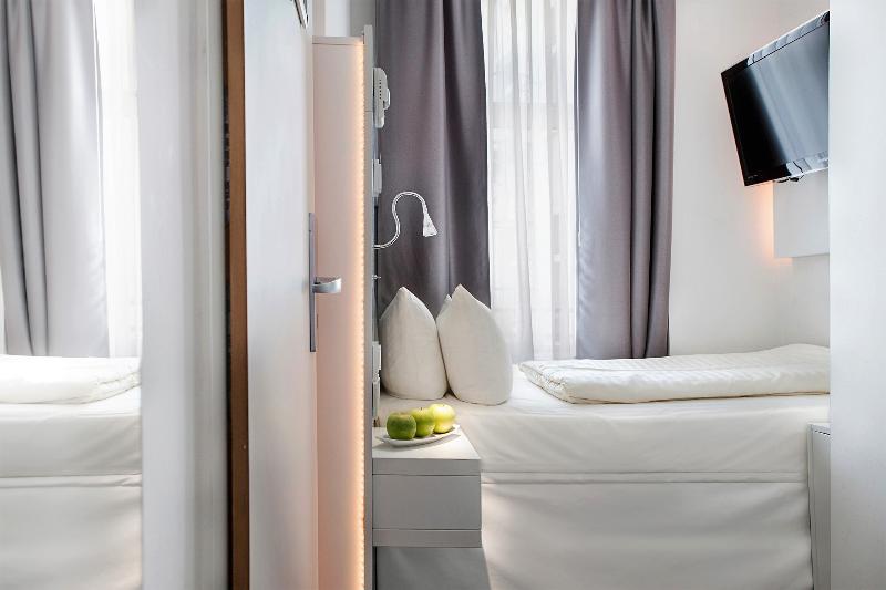 Grand Hotel Downtown - Oda