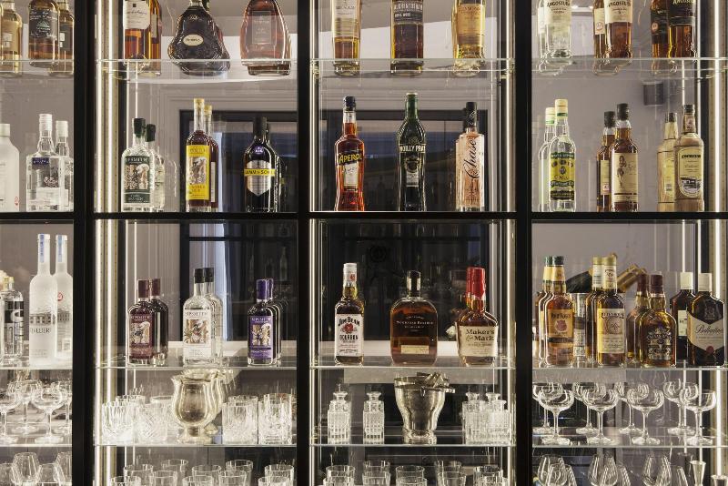 The Laslett - Bar
