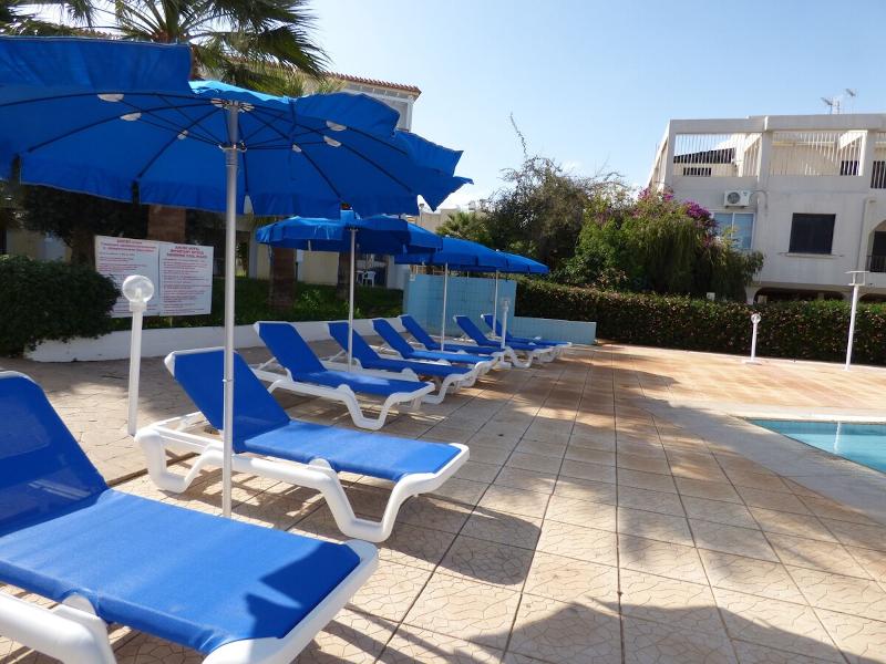 Amore Protaras Apartments - Havuz