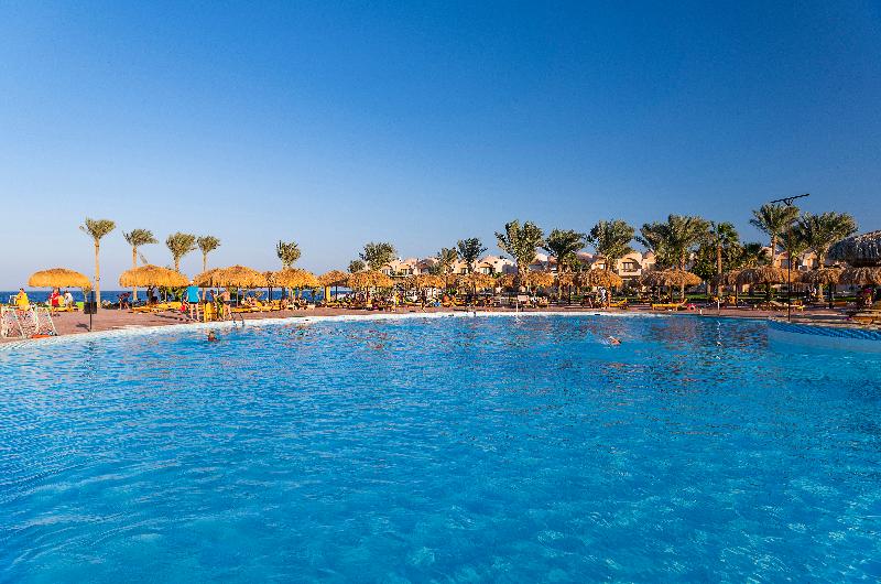 The Three Corners Sea Beach Resort - Havuz