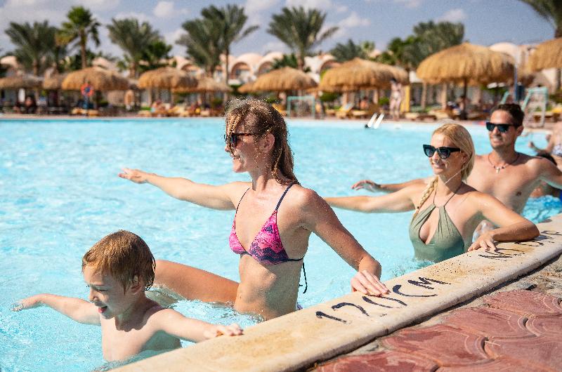 The Three Corners Sea Beach Resort - Havuz