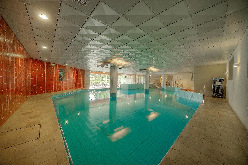 Sunstar Hotel Davos - Havuz