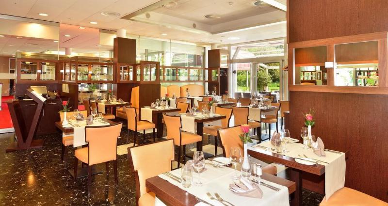 Hotel & Restaurant Vatel - Genel