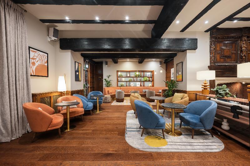 Voco Letchworth Hall by IHG - Lobi