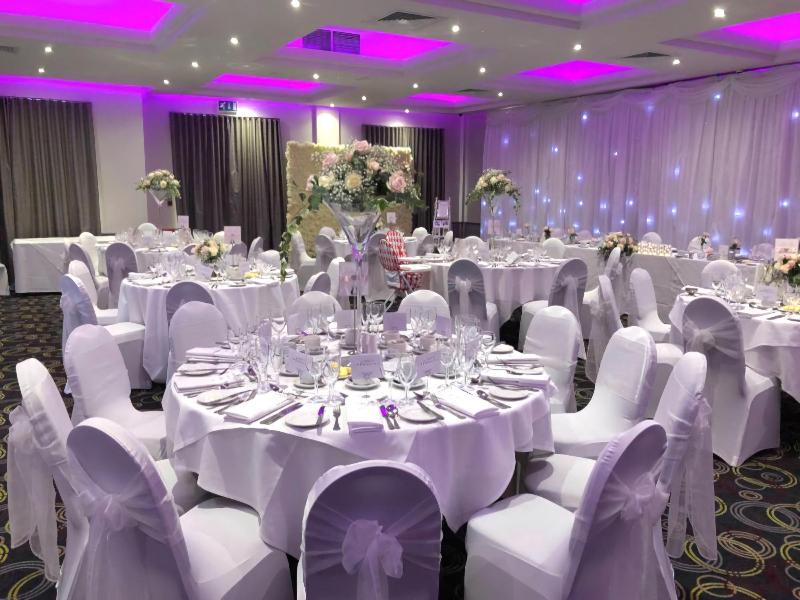 Voco Letchworth Hall by IHG - Lobi