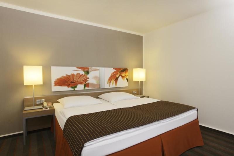 H4 Hotel Frankfurt Messe - Oda