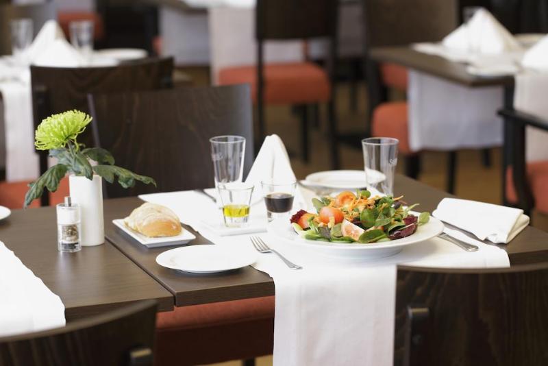 H4 Hotel Frankfurt Messe - Restoran