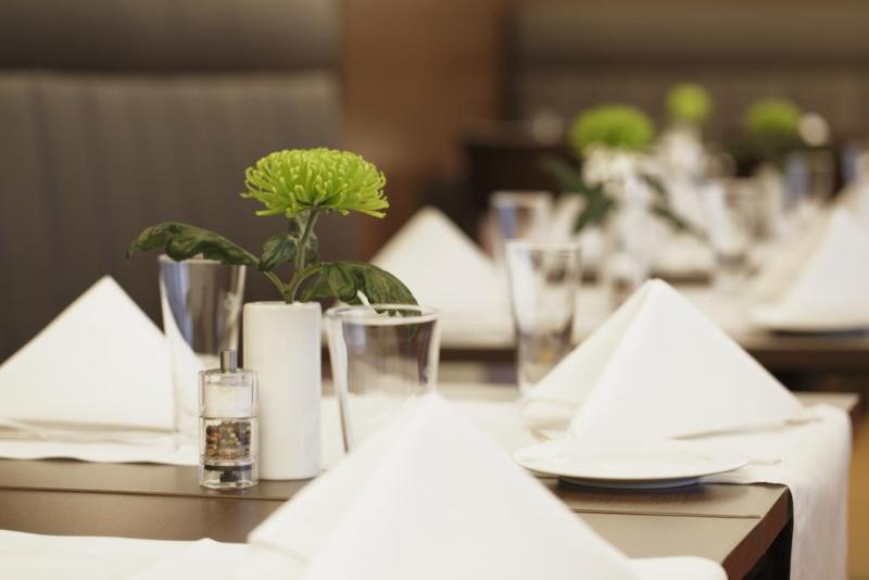 H4 Hotel Frankfurt Messe - Restoran