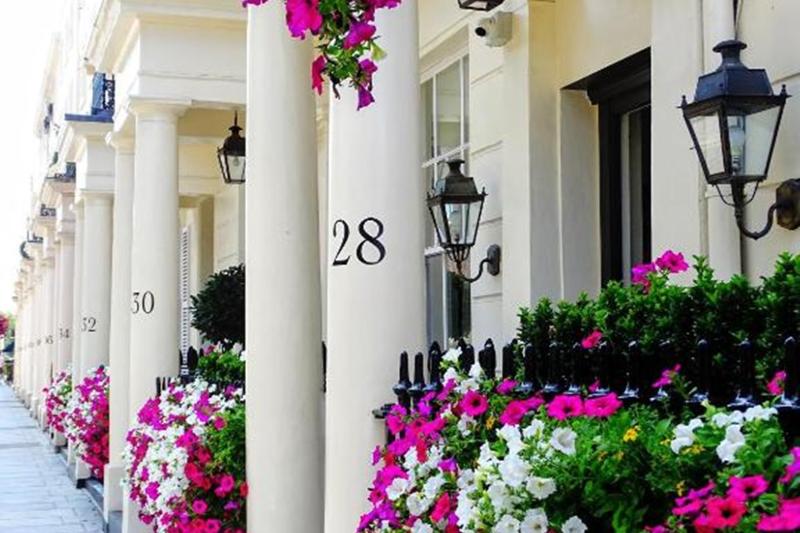 Tophams Hotel Belgravia - Genel