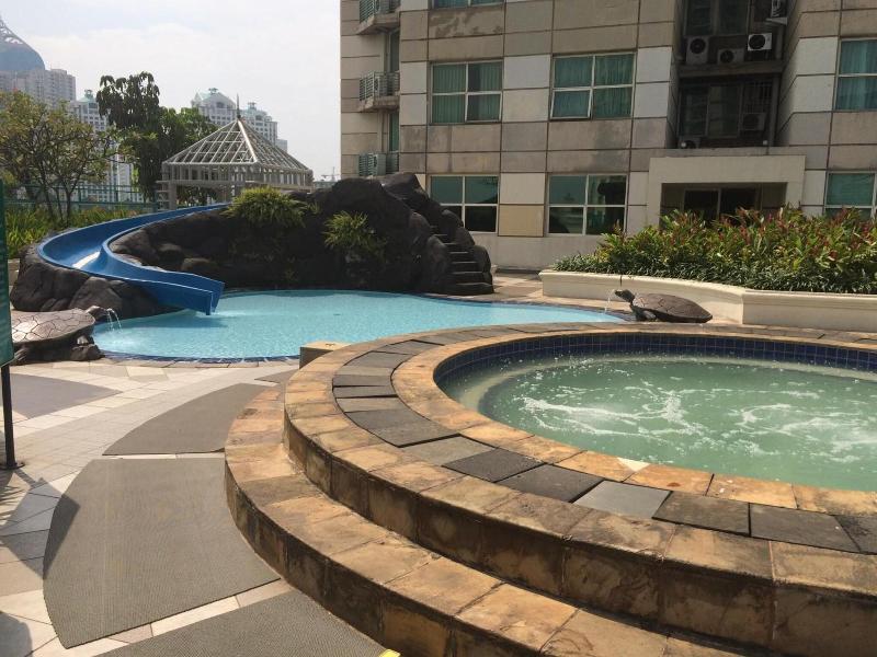 Batavia Apartments Serviced Residence Jakarta - Havuz
